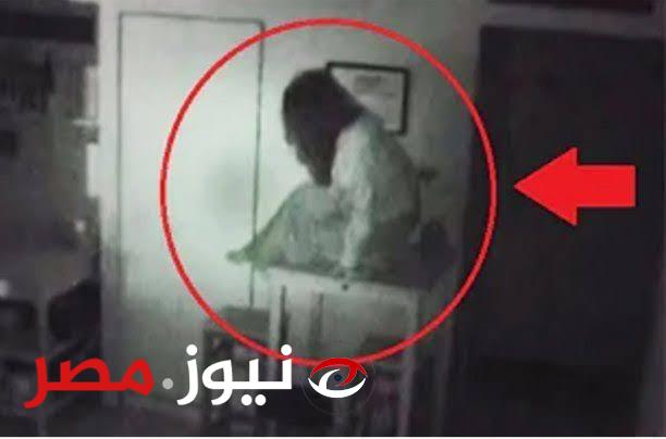 "القيامة خلاص على الأبواب".. أم سعودية تضع كاميرا مراقبة في غرفة الابنة لتجد ما لا يسر عينها بعد مراجعة الفيديو !!